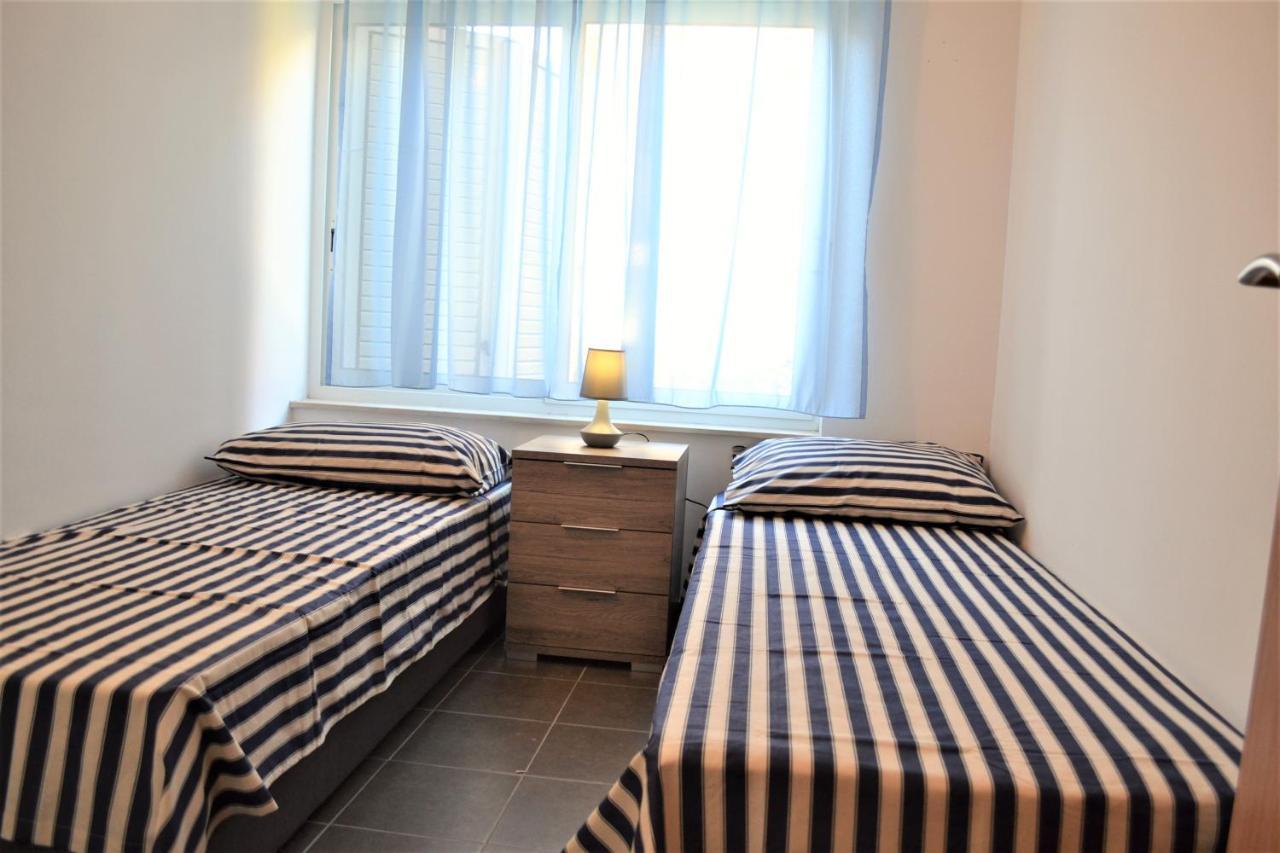 Apartment Daniela 斯里马 外观 照片